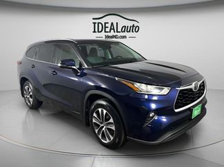 Used 2020 Toyota Highlander XLE video 1