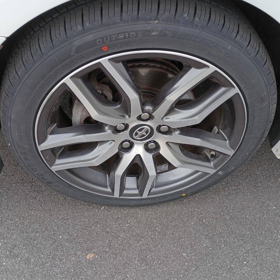 Used 2014 Scion tC FWD image 25
