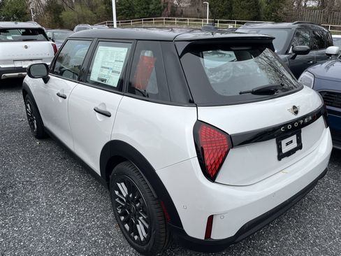 Used 2025 MINI Cooper S image 6