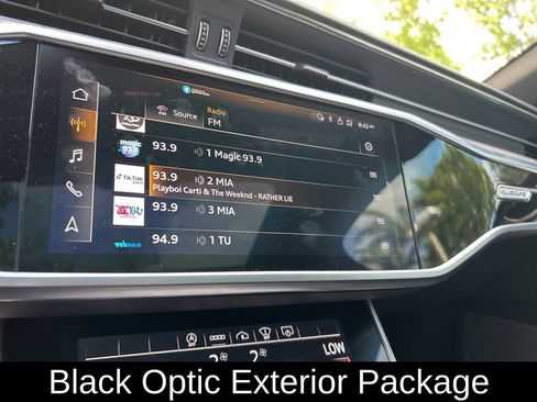 Used 2022 Audi RS 6 w/ Carbon Optic Package AWD/4WD image 9