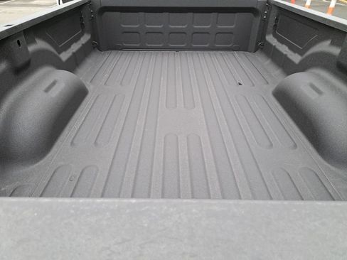 New 2024 RAM 2500 Big Horn w/ Heated Seats & Wheel Group image 15