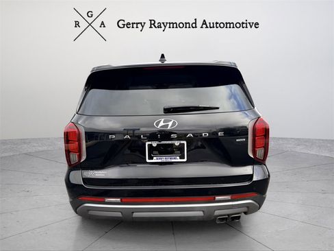 Used 2024 Hyundai Palisade SEL image 5