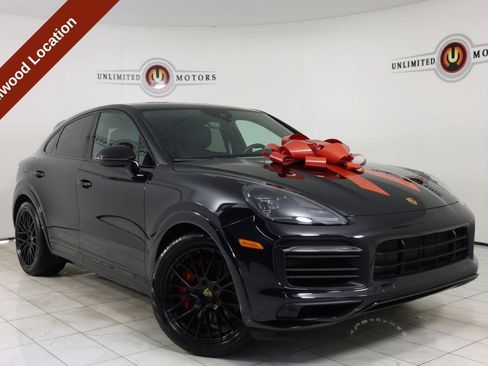 Used 2022 Porsche Cayenne GTS w/ Premium Package Plus AWD/4WD image 1