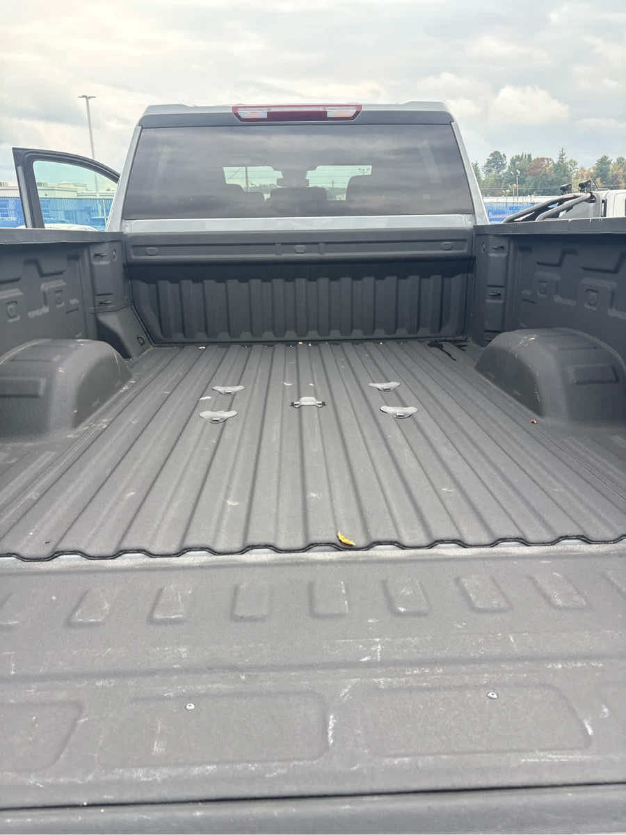 Used 2024 Chevrolet Silverado 2500 Custom w/ Custom Convenience Package AWD/4WD image 28