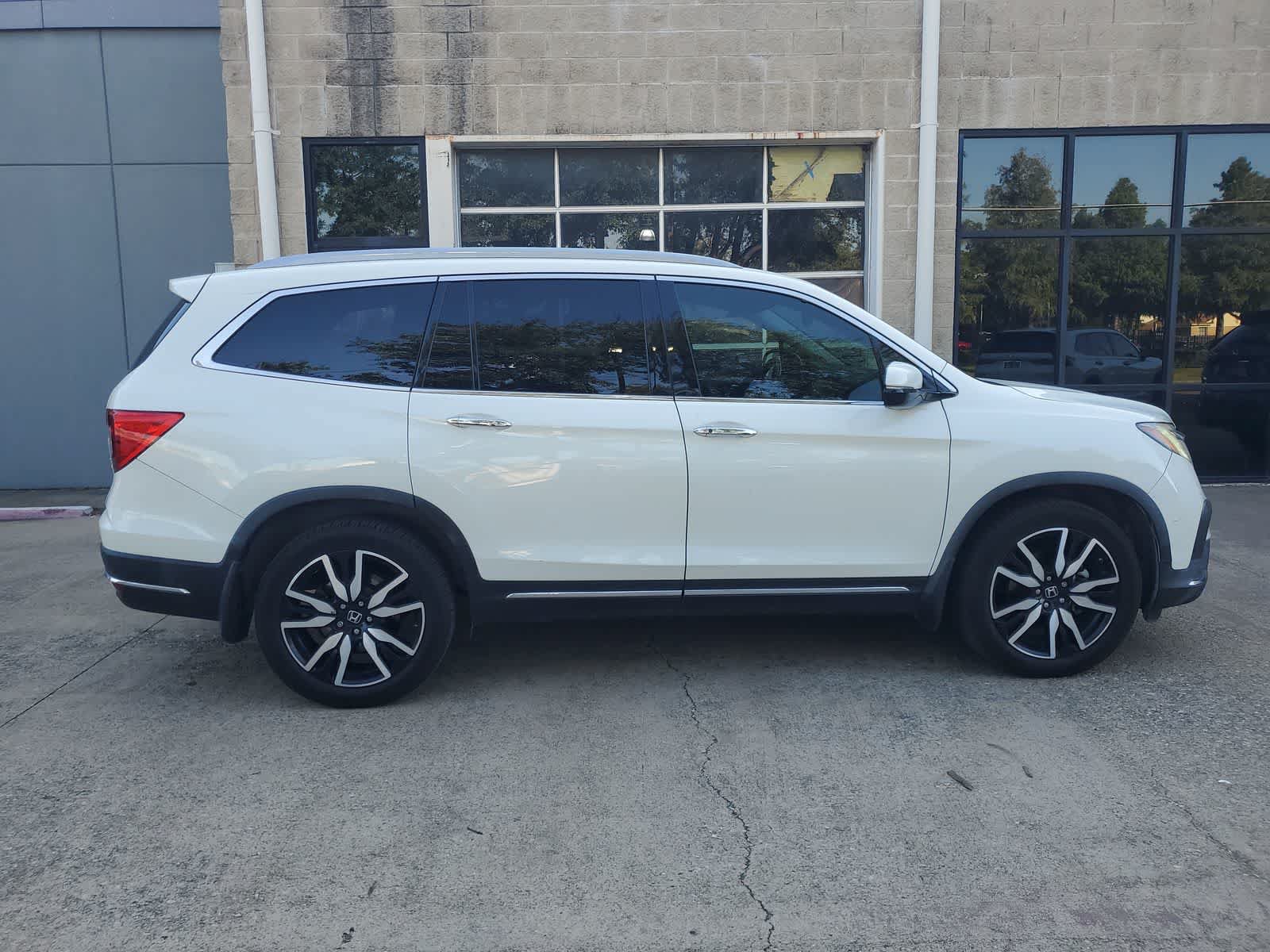Used 2019 Honda Pilot Touring image 7