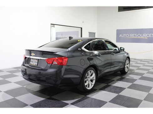 Used 2015 Chevrolet Impala LT image 4