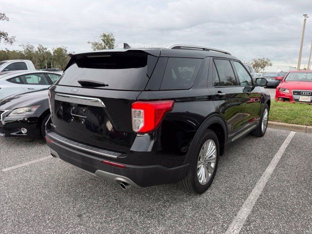 Used 2023 Ford Explorer Limited w/ Limited Technology Package RWD image 3