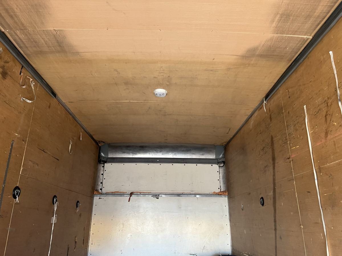 Used 2016 Chevrolet Express 3500 Extended RWD image 8