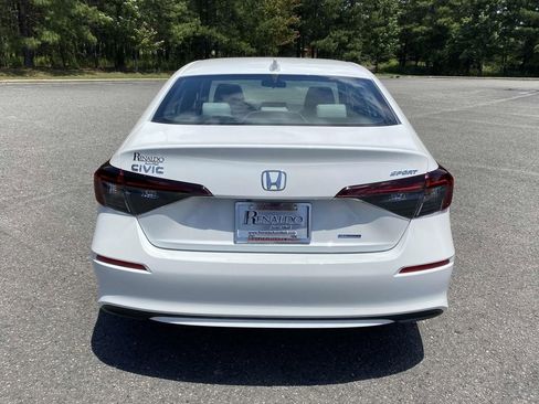 New 2025 Honda Civic Sport image 3