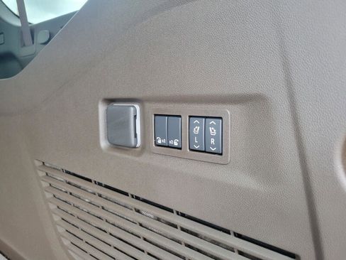 New 2026 GMC Yukon XL Elevation w/ Elevation Premium Package image 8