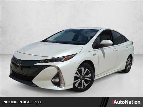 Certified 2018 Toyota Prius Prime Advanced FWD image 1