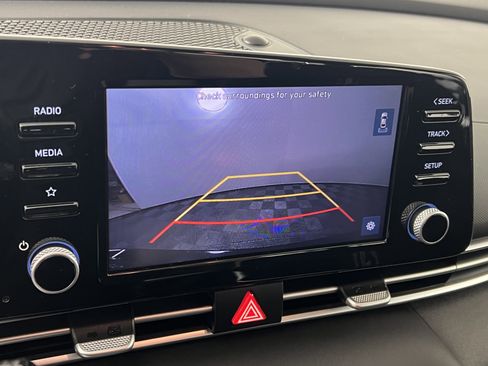 Used 2022 Hyundai Elantra SEL w/ Convenience Package image 27