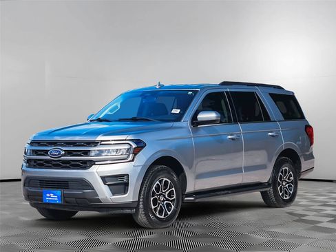 Used 2022 Ford Expedition XLT RWD image 7