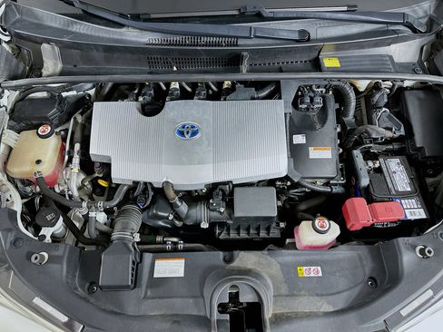 Used 2017 Toyota Prius One FWD image 30