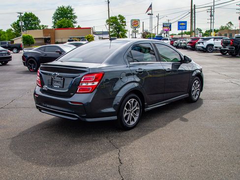Used 2018 Chevrolet Sonic LT w/ RS Package FWD image 7