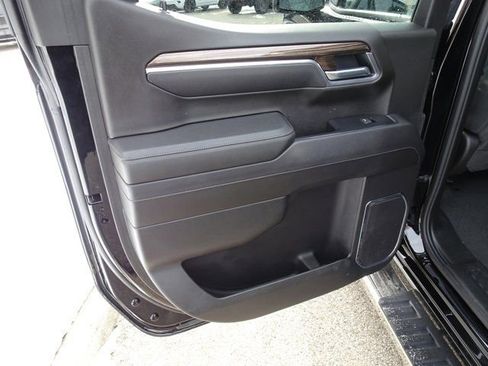 Certified 2025 Chevrolet Silverado 1500 LT image 17