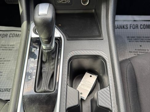 Used 2022 Nissan Sentra SV w/ All-Weather Package FWD image 16