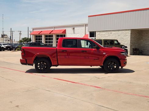 New 2026 RAM 1500 Laramie AWD/4WD image 7