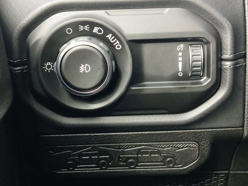 New 2026 Jeep Wrangler Unlimited Sahara AWD/4WD image 12