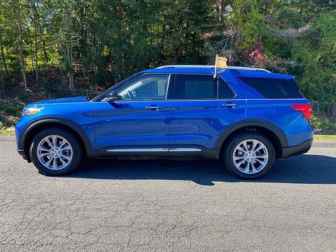 Certified 2021 Ford Explorer Limited w/ Equipment Group 301A image 5