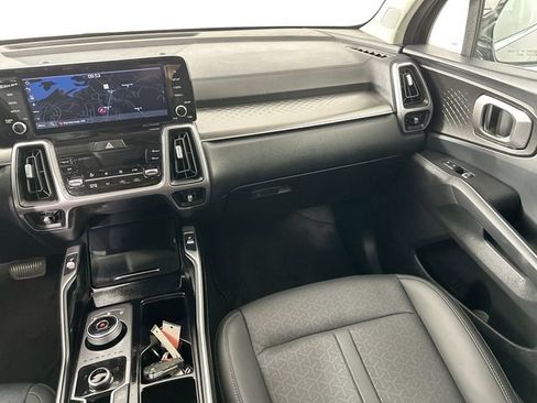 Used 2023 Kia Sorento EX AWD/4WD image 27