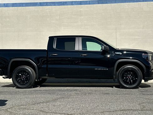 Used 2026 GMC Sierra 1500 Pro w/ Graphite Edition image 3