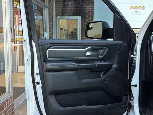 Used 2019 RAM 1500 Big Horn image 9