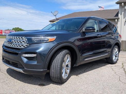 Used 2022 Ford Explorer Platinum w/ Equipment Group 601A AWD/4WD image 10
