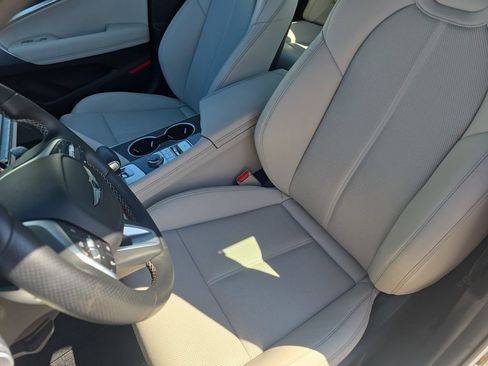 Used 2025 Genesis G70 2.5T RWD image 15