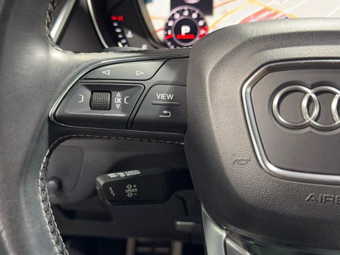 Used 2018 Audi SQ5 Premium Plus w/ Navigation Package image 37