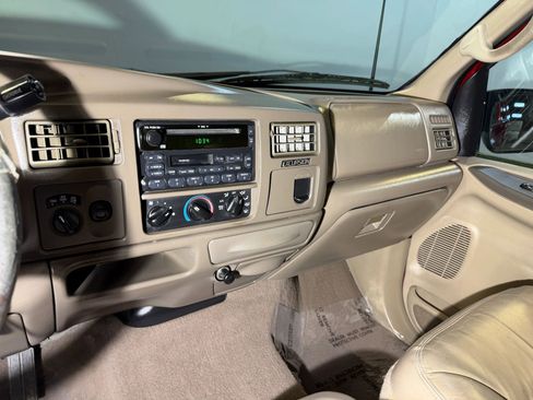 Used 2000 Ford Excursion Limited image 17