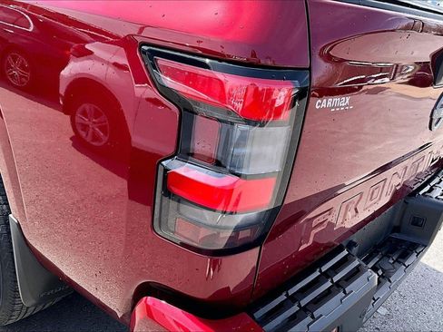 Used 2023 Nissan Frontier SV w/ Technology Package AWD/4WD image 27