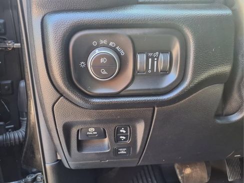 Used 2019 RAM 1500 Big Horn AWD/4WD image 20