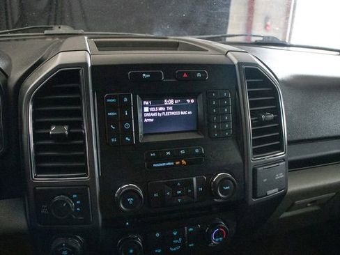 Used 2018 Ford F150 XLT w/ Heavy-Duty Payload Package image 32