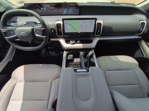 New 2026 Ford Expedition Max Active RWD image 15