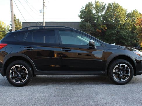 Used 2023 Subaru Crosstrek 2.0i AWD/4WD image 6