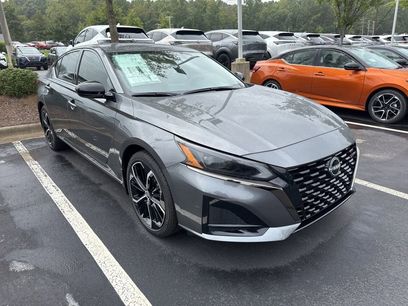 New 2025 Nissan Altima 2.5 SR