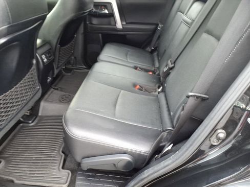 Used 2023 Toyota 4Runner Limited AWD/4WD image 7
