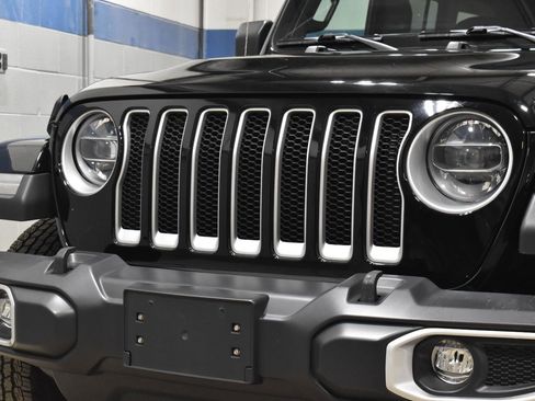 Used 2022 Jeep Wrangler Unlimited Sahara w/ LED Lighting Group image 30