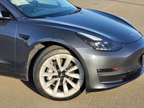 Used 2022 Tesla Model 3 Long Range image 3