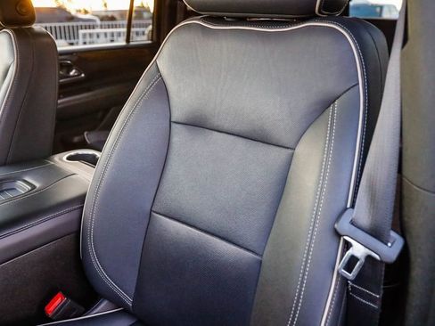 Used 2024 Chevrolet Suburban Premier image 26