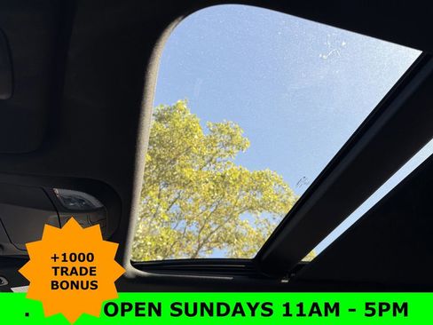 New 2026 Chrysler Pacifica Limited w/ Uconnect Theater Family Group image 21