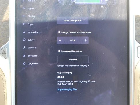 Used 2014 Tesla Model S 85 RWD image 32