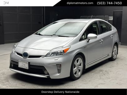 Used 2014 Toyota Prius Five w/ Advanced Technology Package