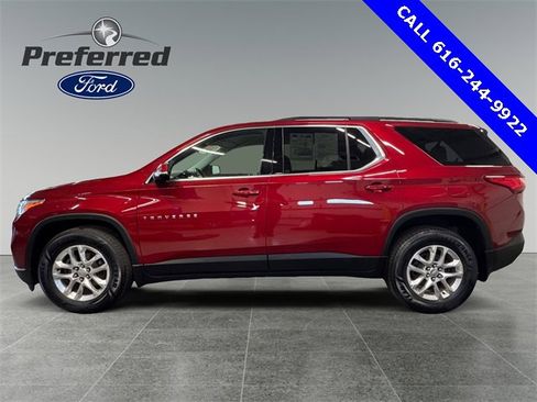 Used 2020 Chevrolet Traverse LT w/ Driver Confidence II Package image 7