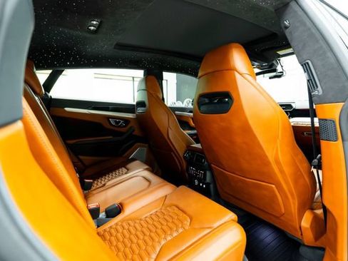 Used 2021 Lamborghini Urus AWD/4WD image 30