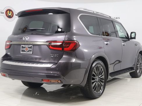 Used 2023 INFINITI QX80 Premium Select w/ All-Season Package image 3