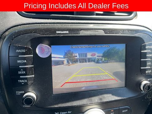 Used 2019 Kia Soul + FWD image 10