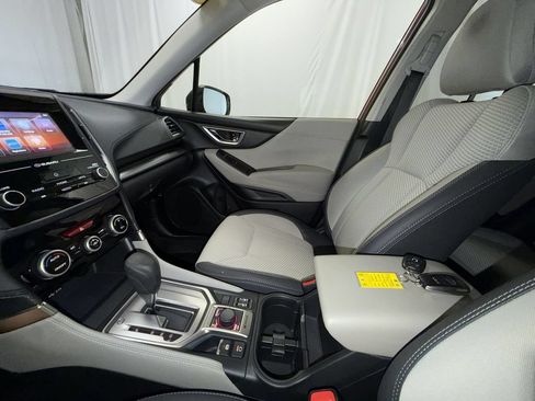 Used 2024 Subaru Forester Premium AWD/4WD image 23