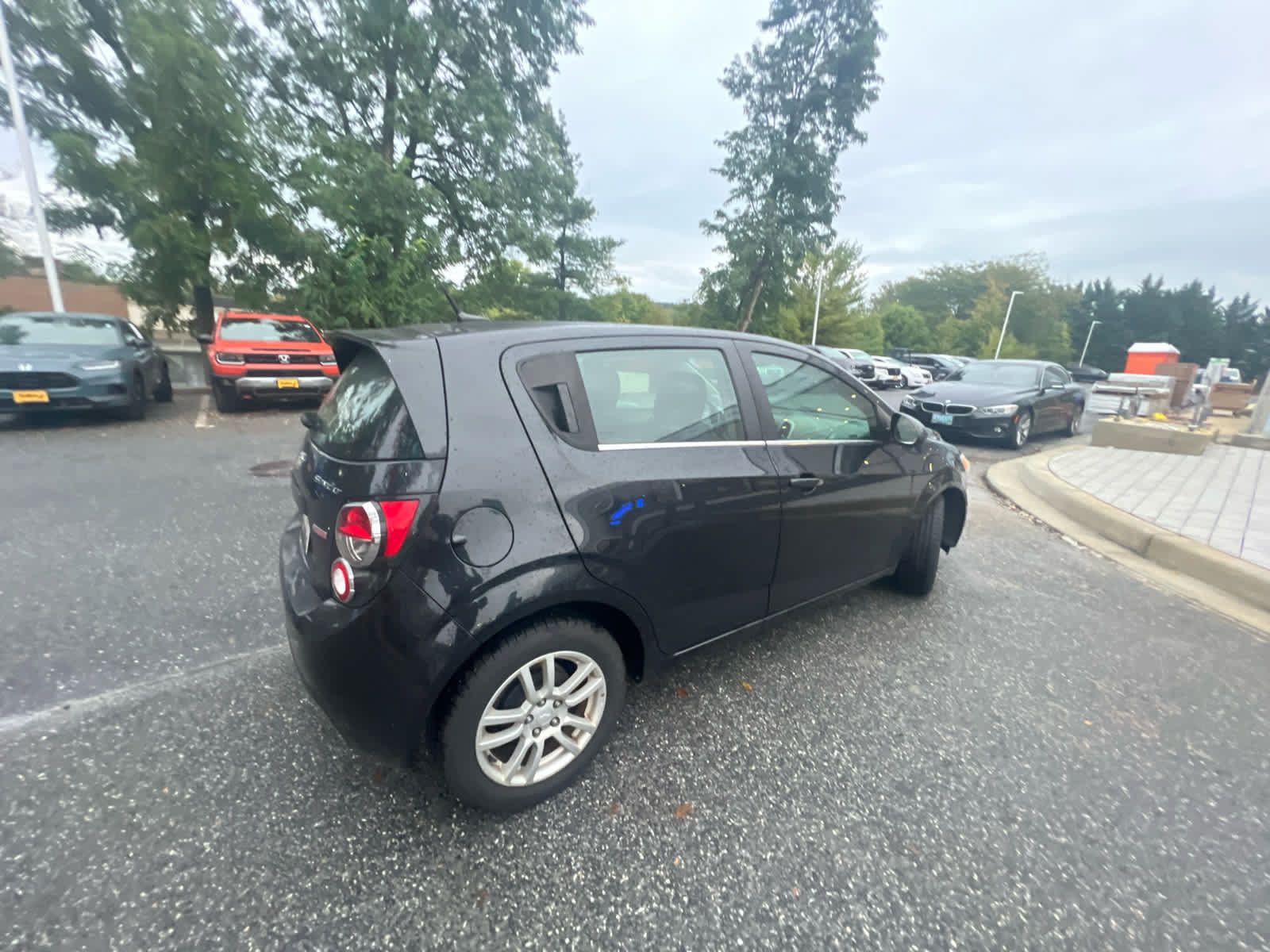 Used 2013 Chevrolet Sonic LT FWD image 7